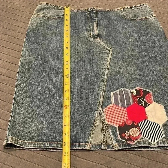 INC denim skirt Super cute pathwork detail size 10 - Picture 4 of 7